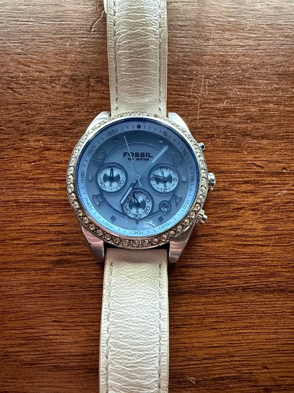 Woman’s fossil watch leather band